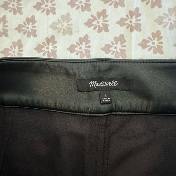 🚨FINAL SALE🚨 Madewell Vegan Leather A-Line Black Mini Skirt - Picture 4 of 4